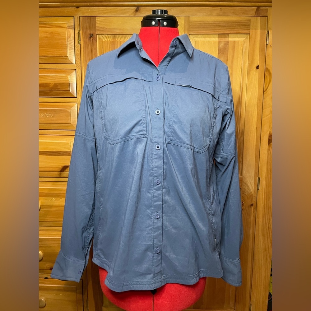 Woman’s REI Sahara Long Sleeve Shirt